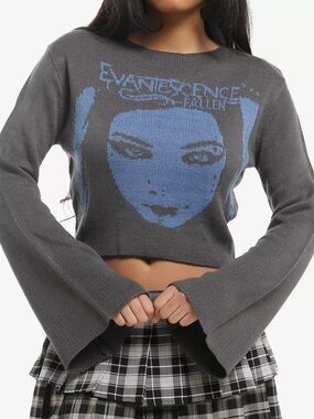 Evanescence Amy Lee Bell Sleeve Sweater Hot Topic